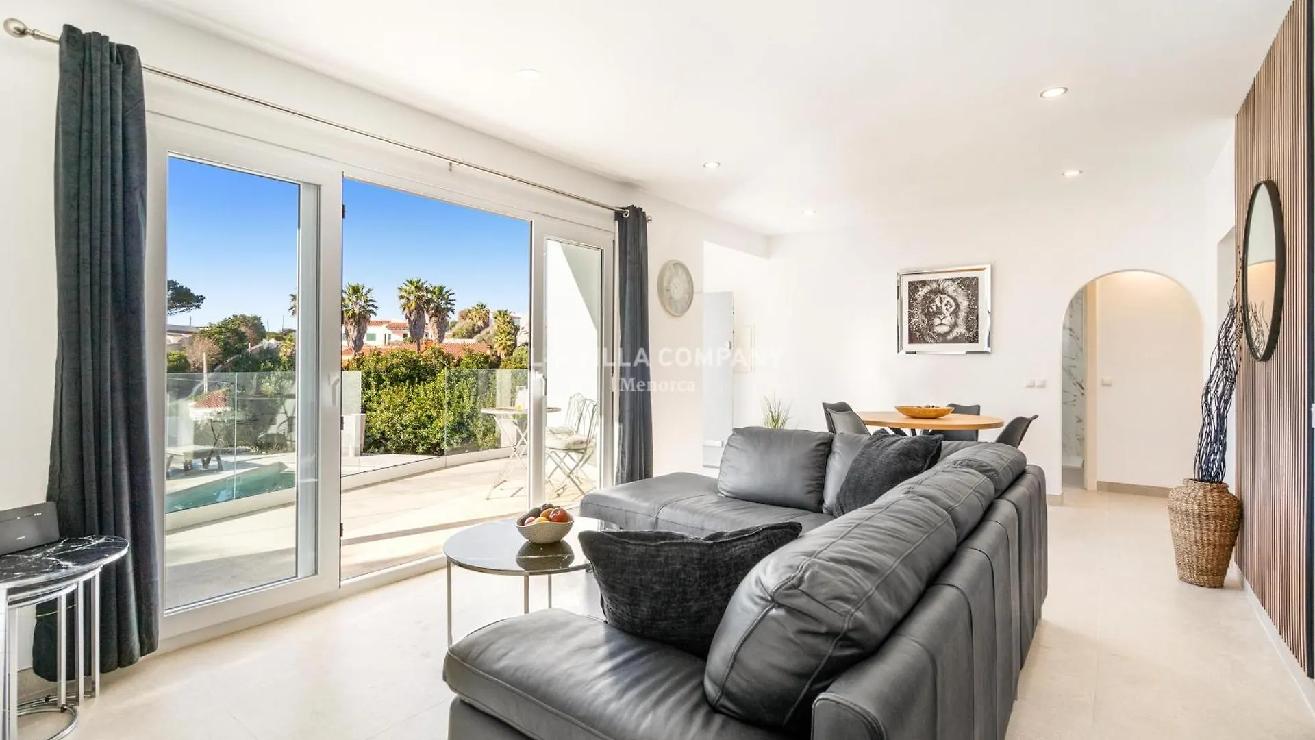 Villa Florida Cala En Porter  Spain
